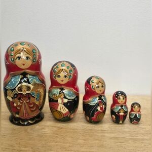 Matryoshka Russian Nesting Doll Set Of 5 Princess Cinderella Vintage